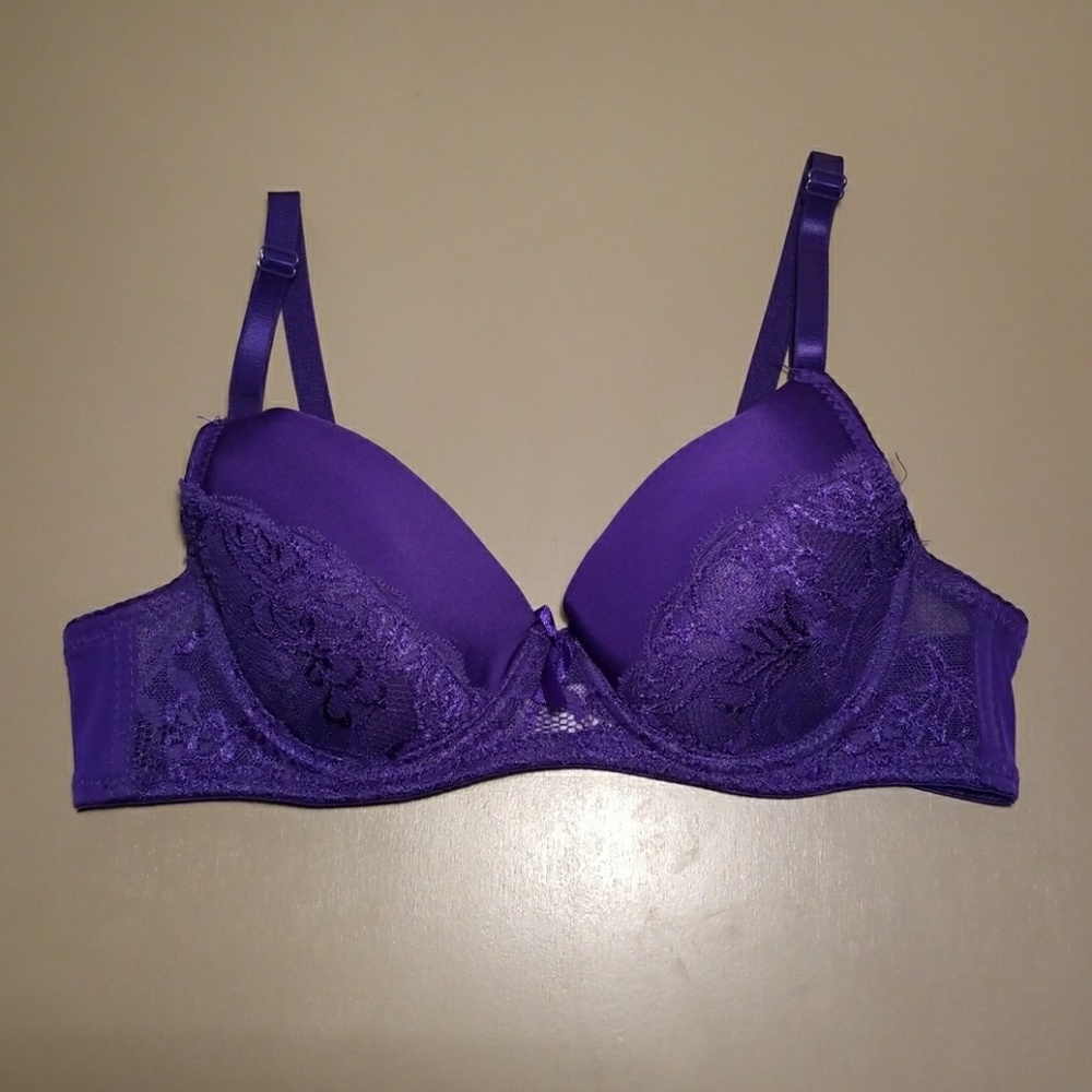 NWOT Lace detailed Bra